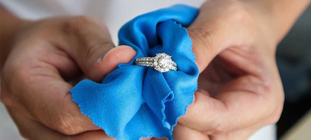 ¿Cómo limpiar las joyas de plata? - LePetiteMarie