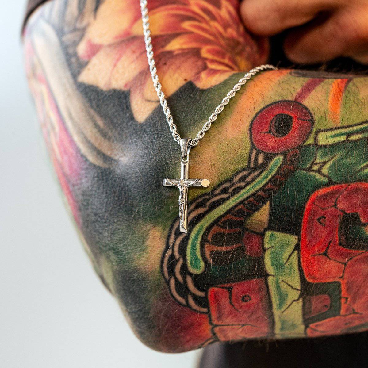 Collares de cruz para hombre