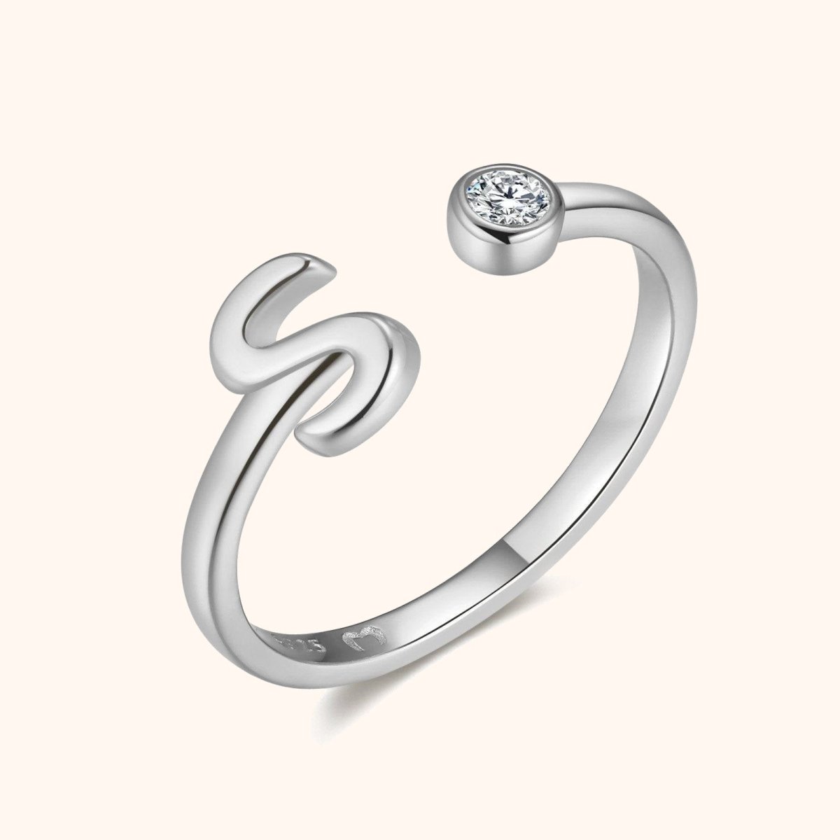 Anillo Top Letter - LePetiteMarie