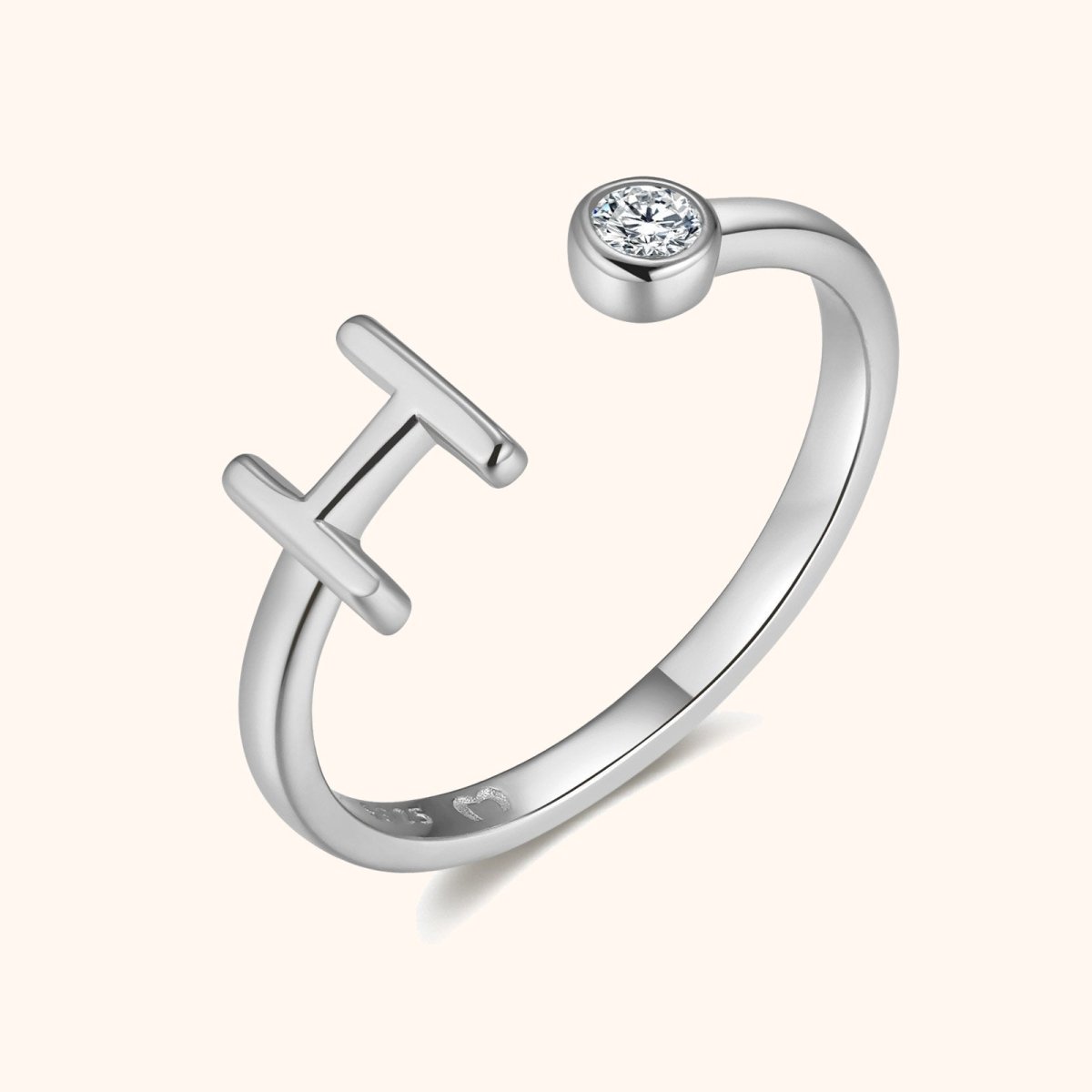 Anillo Top Letter - LePetiteMarie