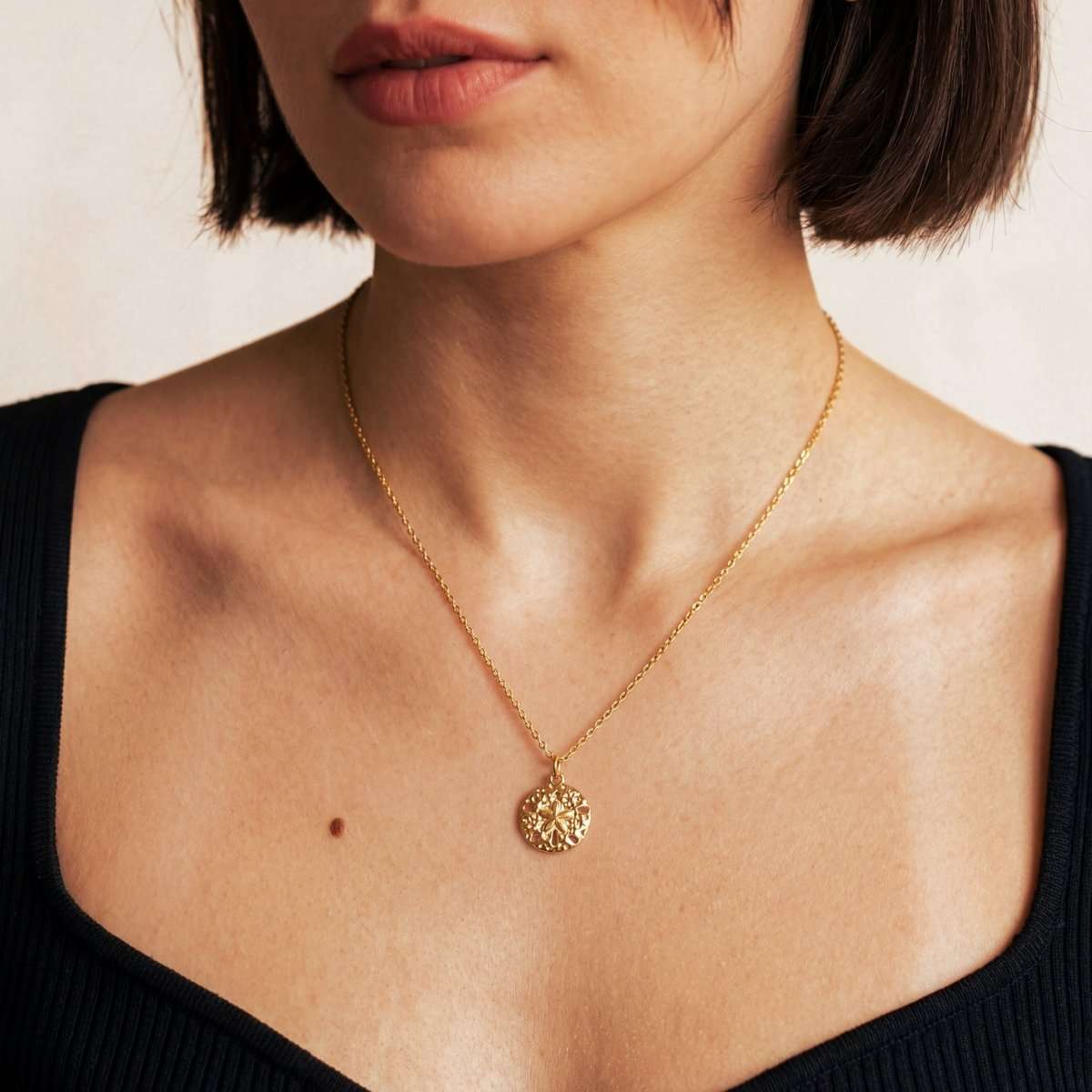 Collar Flor Relieve - LePetiteMarie