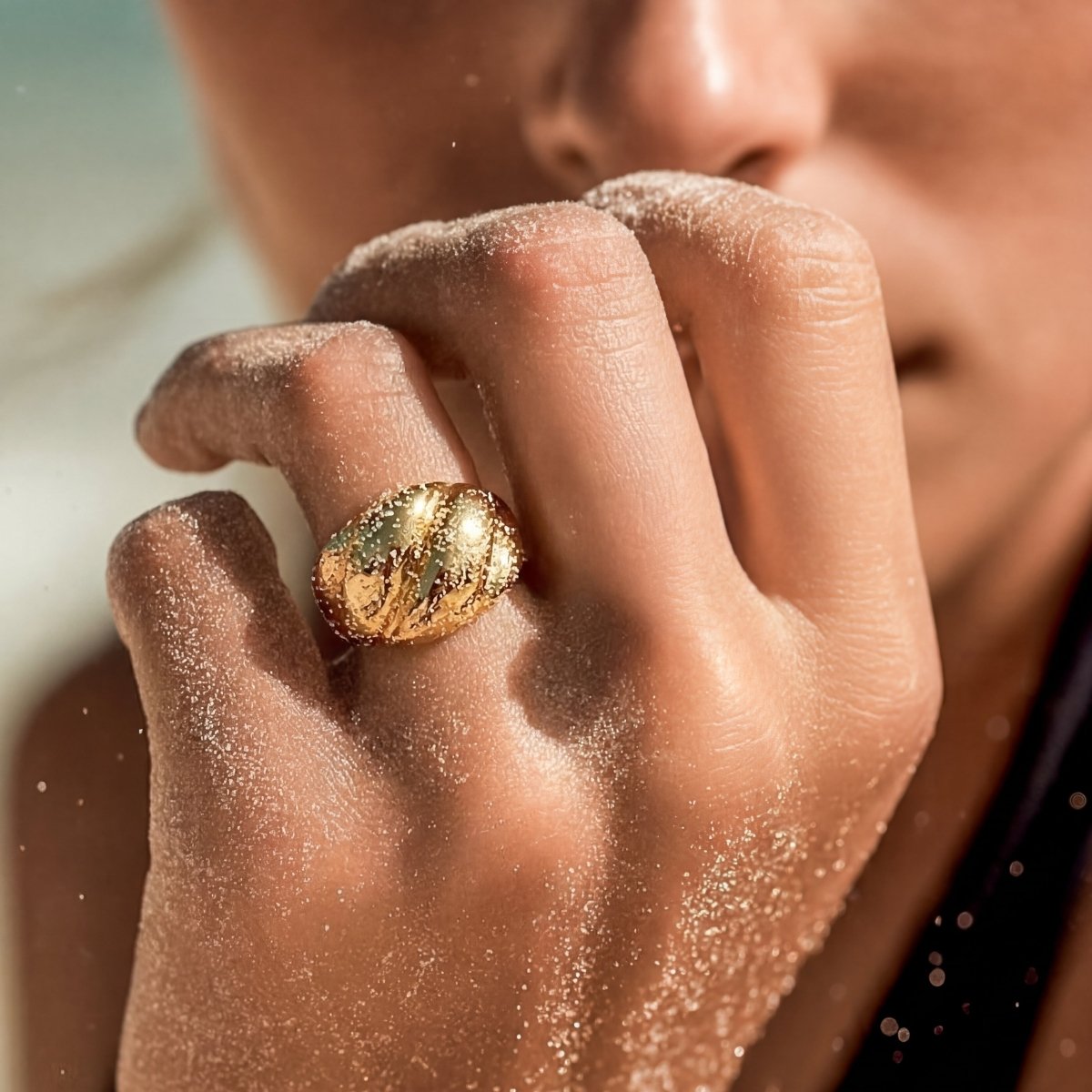 Anillo Ancho Relieve - LePetiteMarie