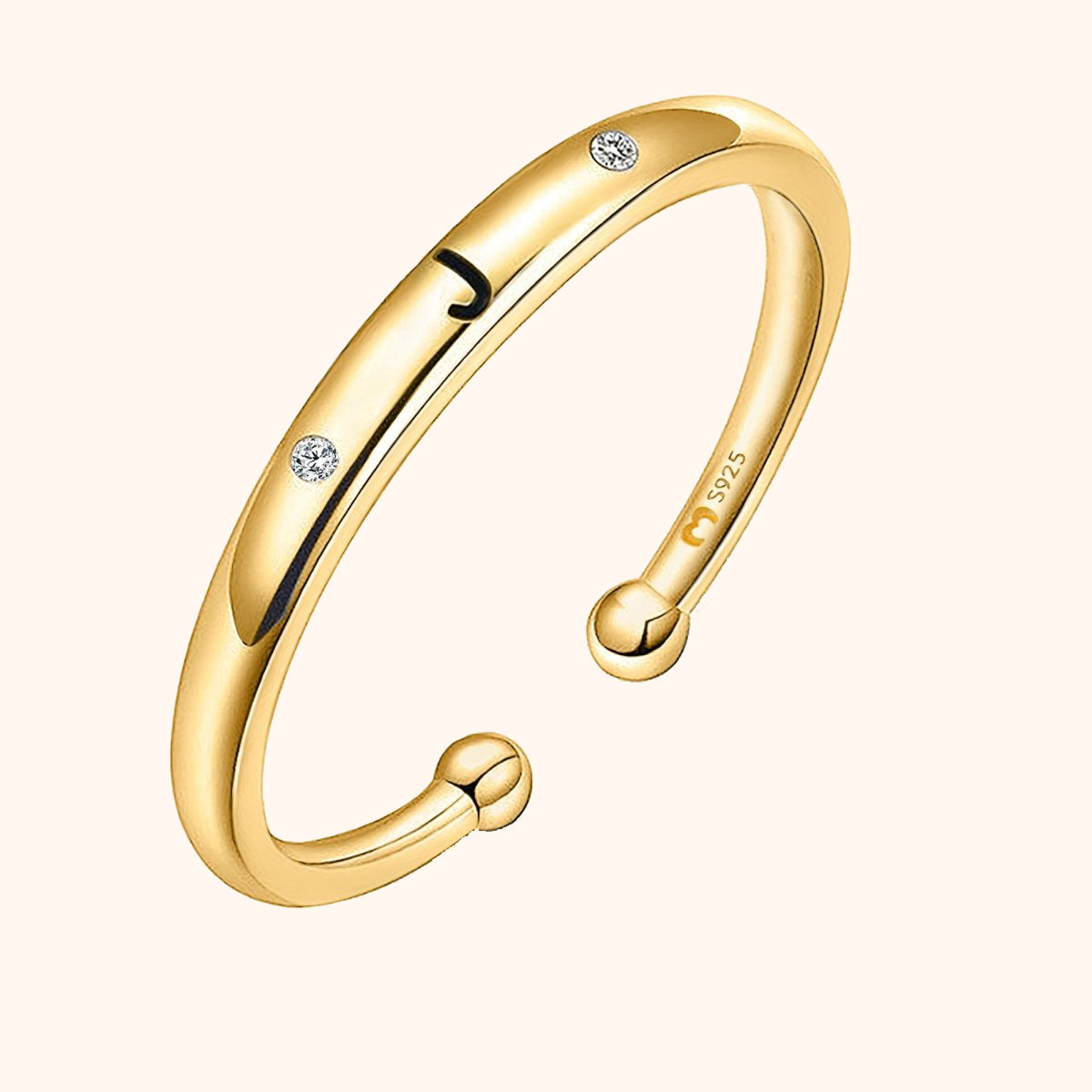 Anillo Initial Letter