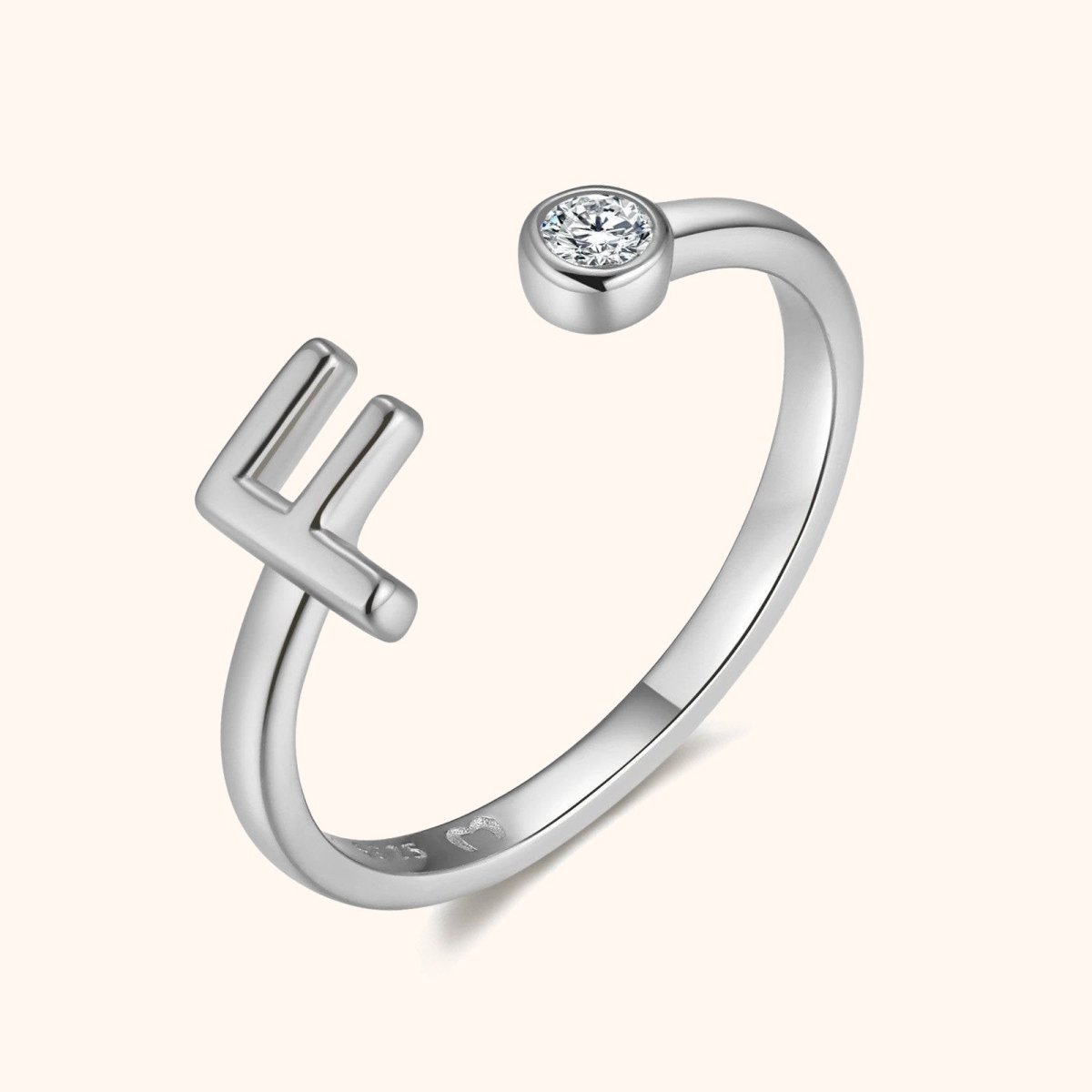 Anillo Top Letter - LePetiteMarie