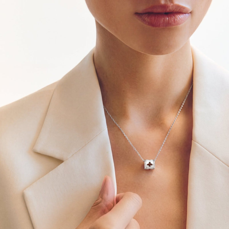Collar Flor Majestic