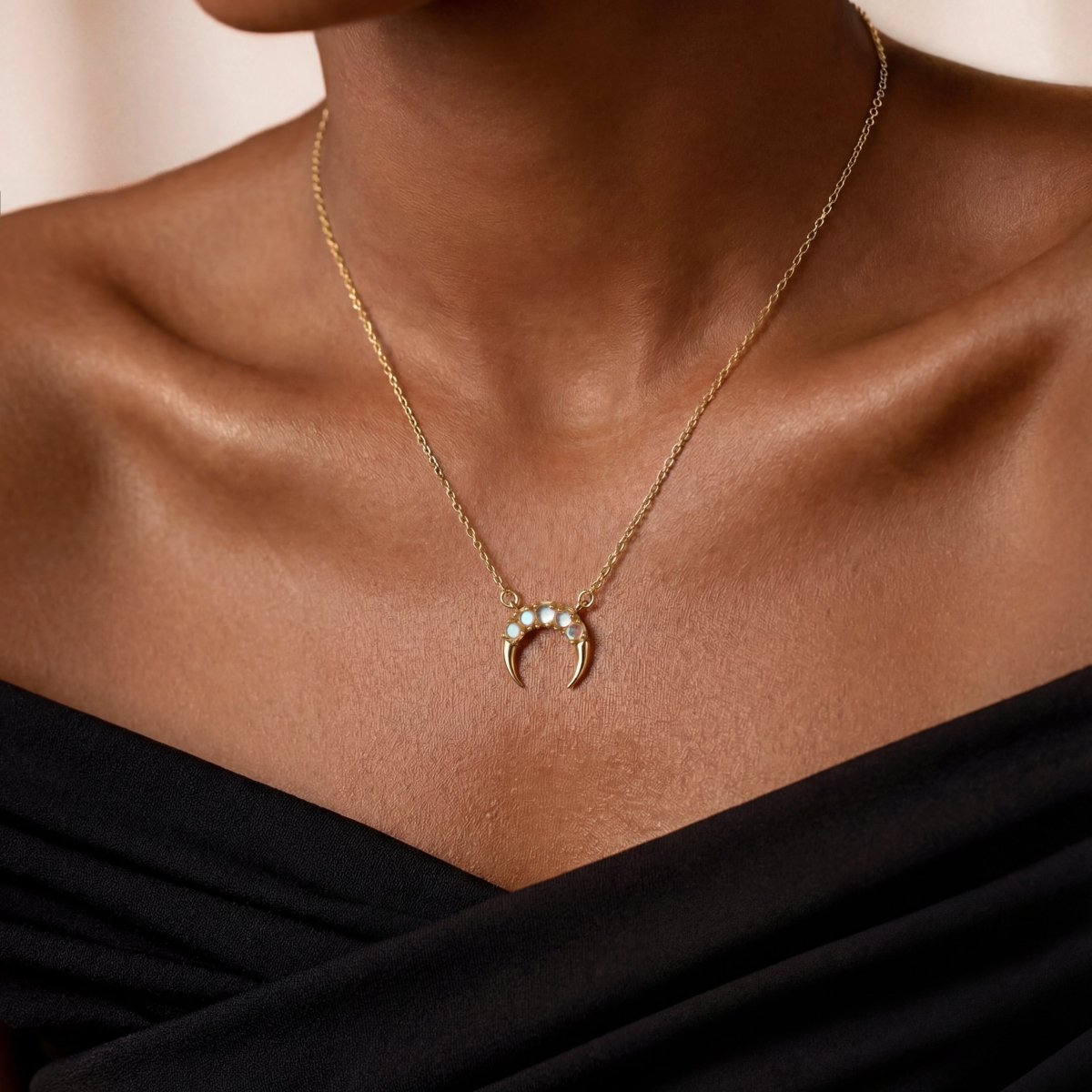 Collar Media Luna Cristal - LePetiteMarie