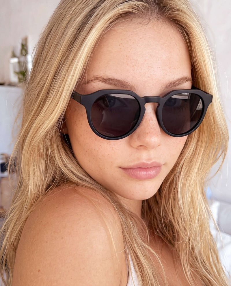 Gafas de Sol Mujer Nova ~ Negra M-Negra