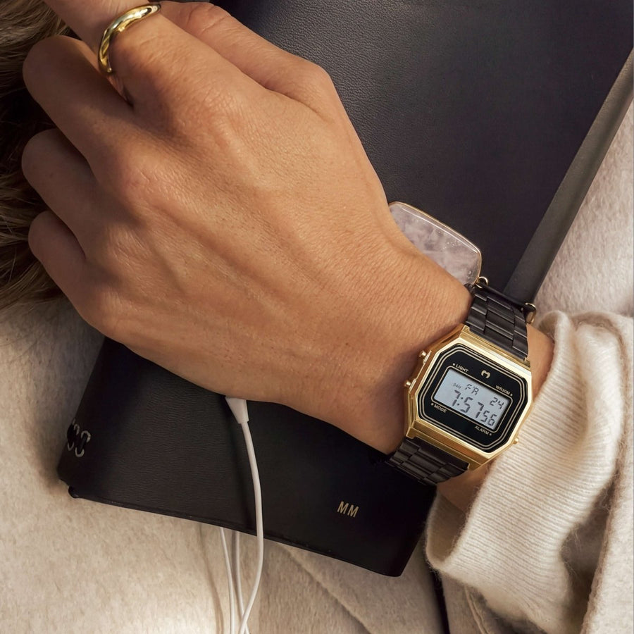 Reloj Digital Vintage ~ BlackGold - LePetiteMarie · puesto
