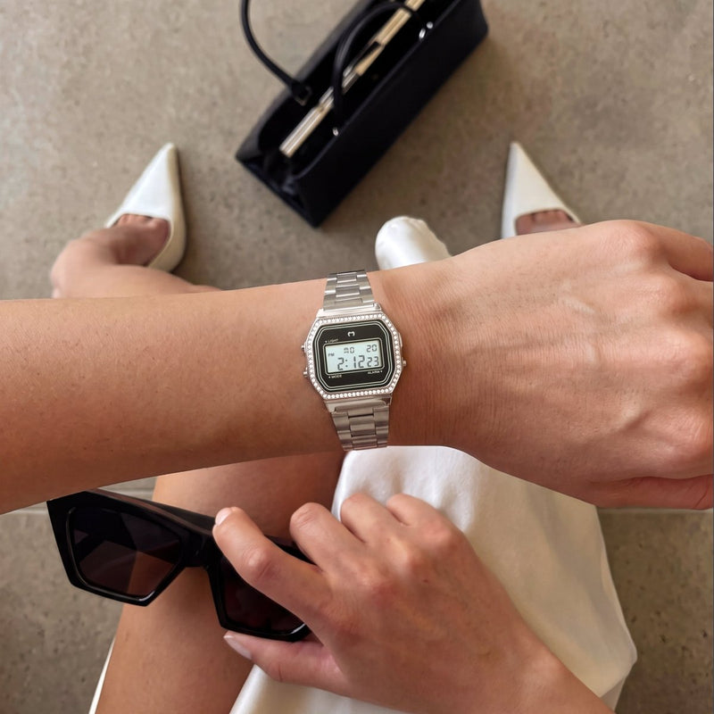 Reloj Digital Vintage Brillo ~ Plata