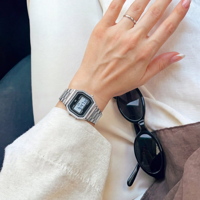 Reloj Digital Vintage Brillo ~ Plata