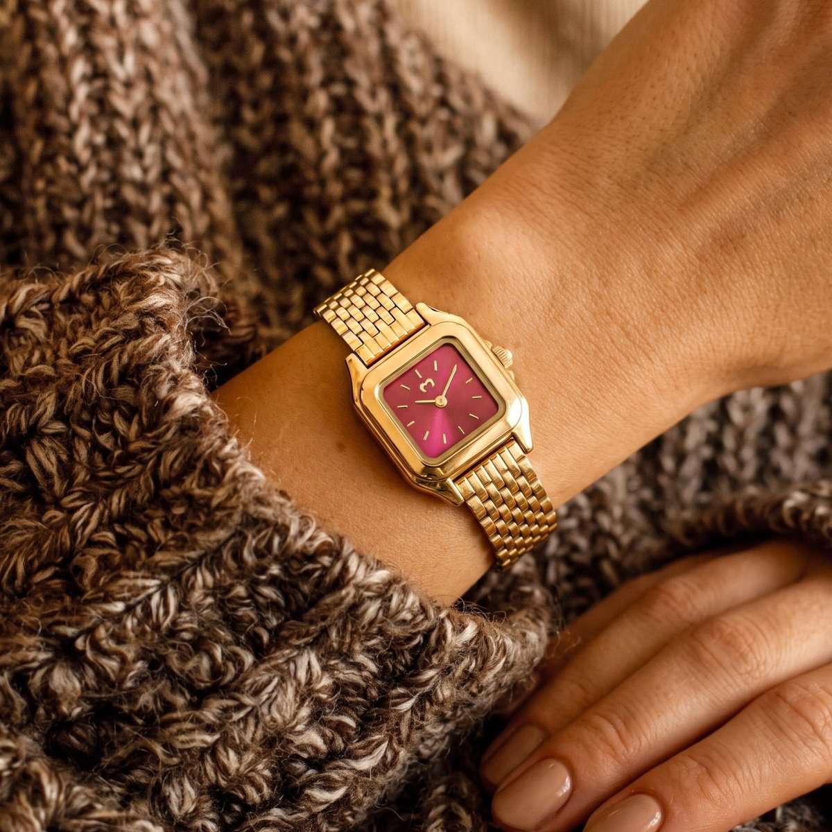 Reloj ~ Hampton Gold-Garnet - LePetiteMarie