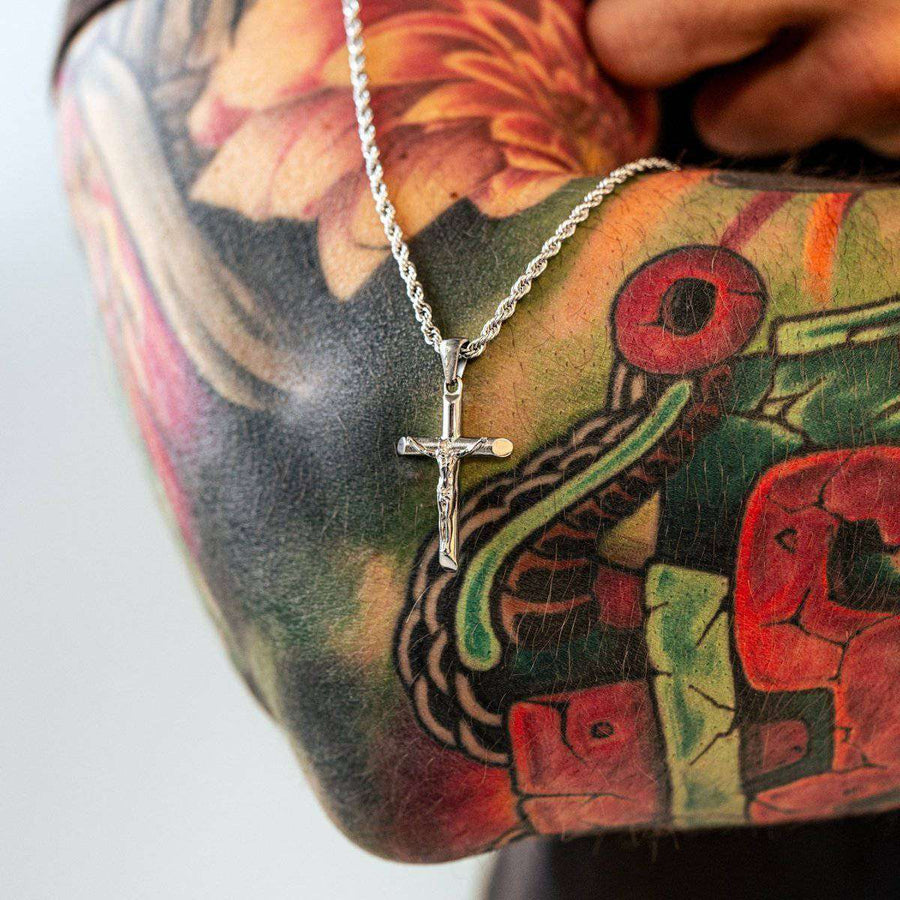 Collar Hombre BRAVE Cruz Jesucristo - LePetiteMarie · puesto